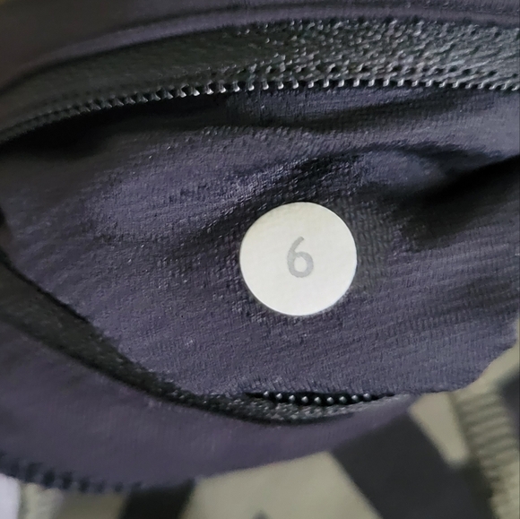 Lululemon Run Inspire Crop Leggings Full-On Luxtreme Chevron Shuffle Fatigue - Picture 6 of 7